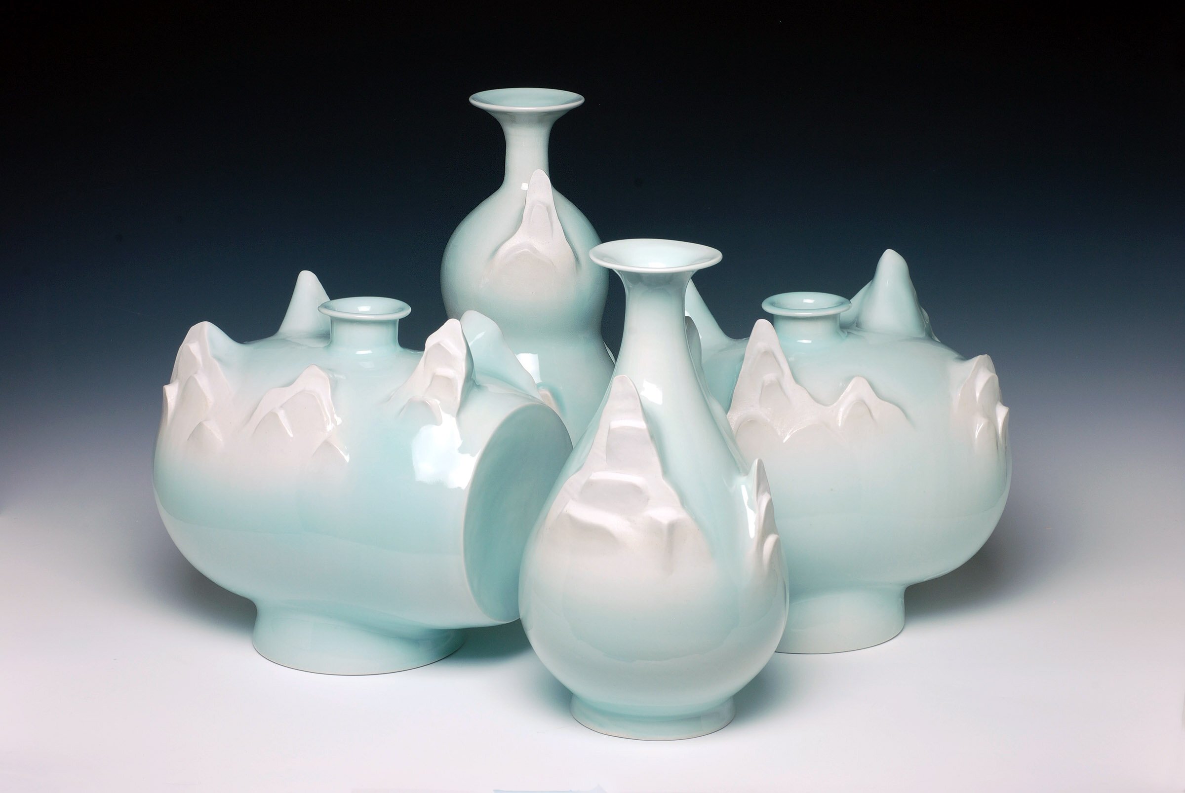 303: Sam Chung on developing novel methods for altering porcelain